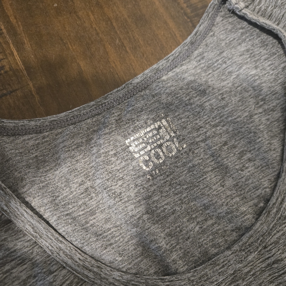 Cool Women's Heather Gray Short Sleeve Tee